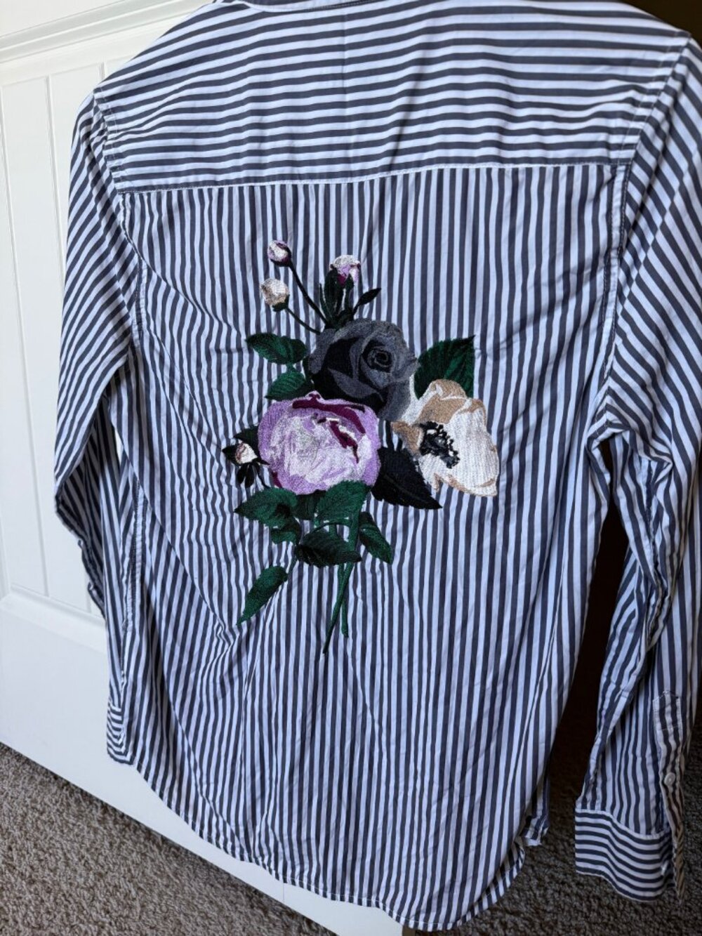 Equipment Brett Gray Striped Button-Down blouse Size Extra-Small (XS)